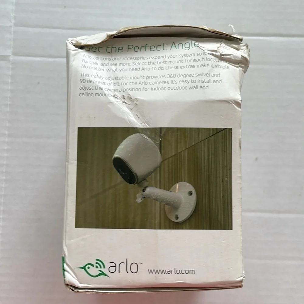 Arlo Adjustable Indoor/Outdoor Mount - Picture 4 of 6
